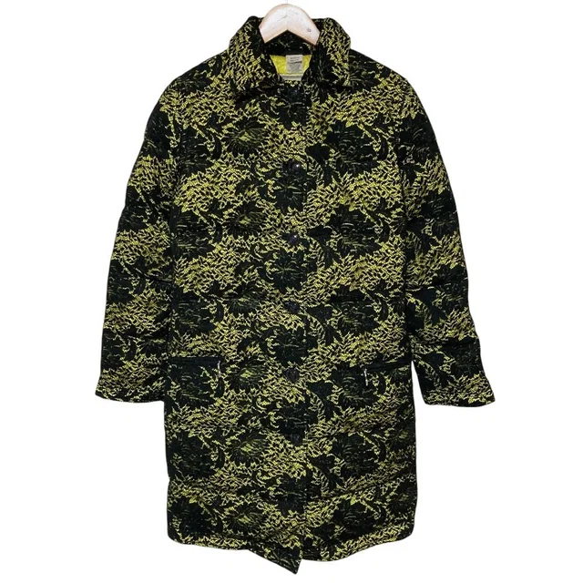 Versace Gianni Vintage Medusa Button Lace Padding Coat Black Yellow 42 in Black from The Reluxe