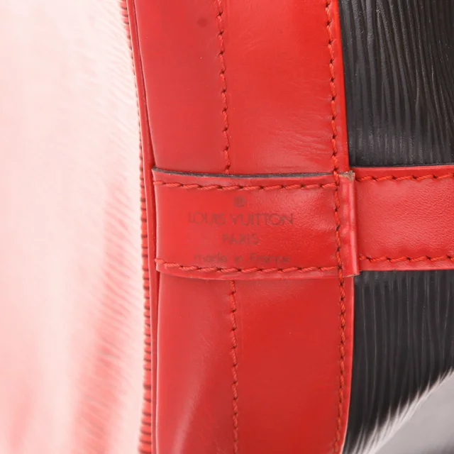Louis Vuitton Grand Noé handbag in Black Leather from Collector Square, photo 3 of 4