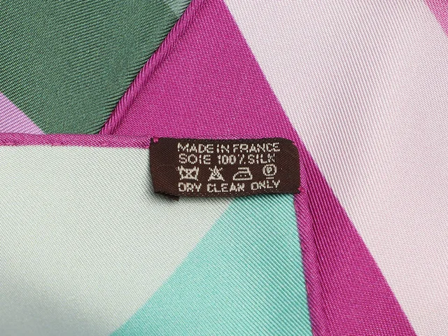Hermès Galop Chromatique Silk Scarf 90cm in Silk from Ann's Fabulous Finds, photo 1 of 1