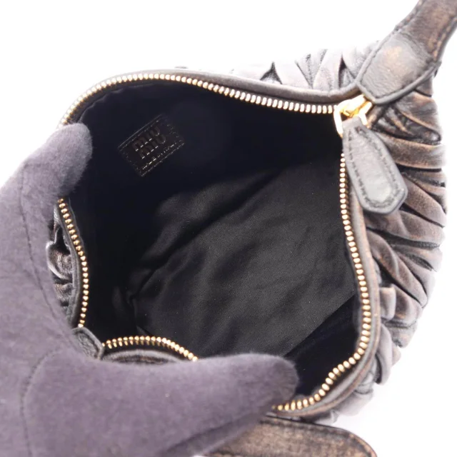 Miu Miu Matelassé leather 2way handbag in Brown Leather from LuxUness, photo 3 of 5