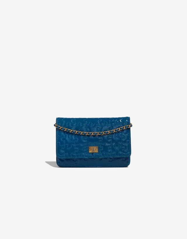 Chanel 2.55 Reissue Wallet On Chain Patent Blue in Blue Patent leather from SACLÀB