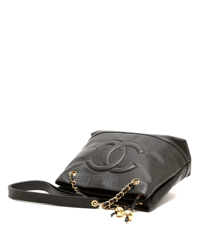 Chanel CC Chain Tote Bag in Caviar leather from A Retro Tale, photo 4 of 11