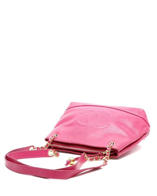 Chanel CC Tote Bag in Caviar leather from A Retro Tale, photo 4 of 10
