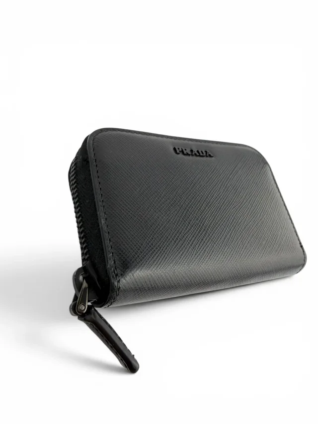 Prada Zip Coin Purse in Black Saffiano leather from Season 2 Consign, photo 4 of 5