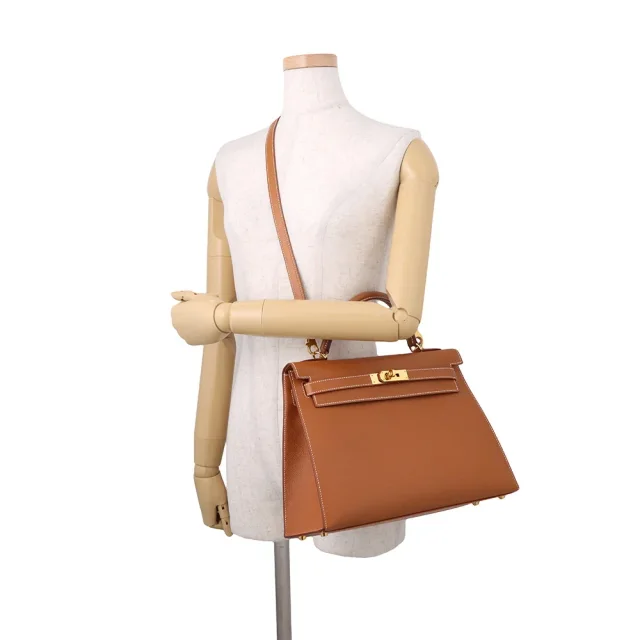 Hermès Kelly Sellier Gold Epsom Size 32 in Gold Epsom leather from GALLERY RARE, photo 5 of 18