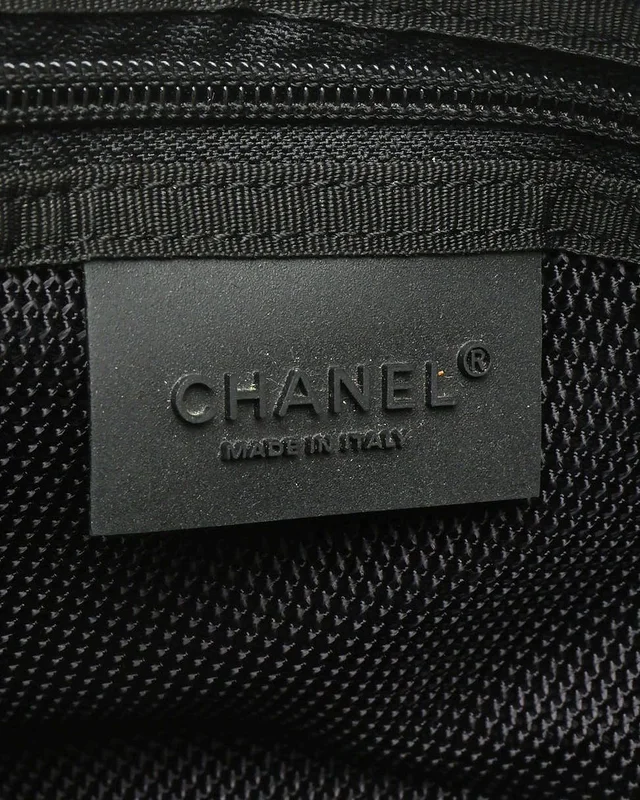 Chanel Sports Line CC Messenger Bag in Nylon from A Retro Tale, photo 9 of 10