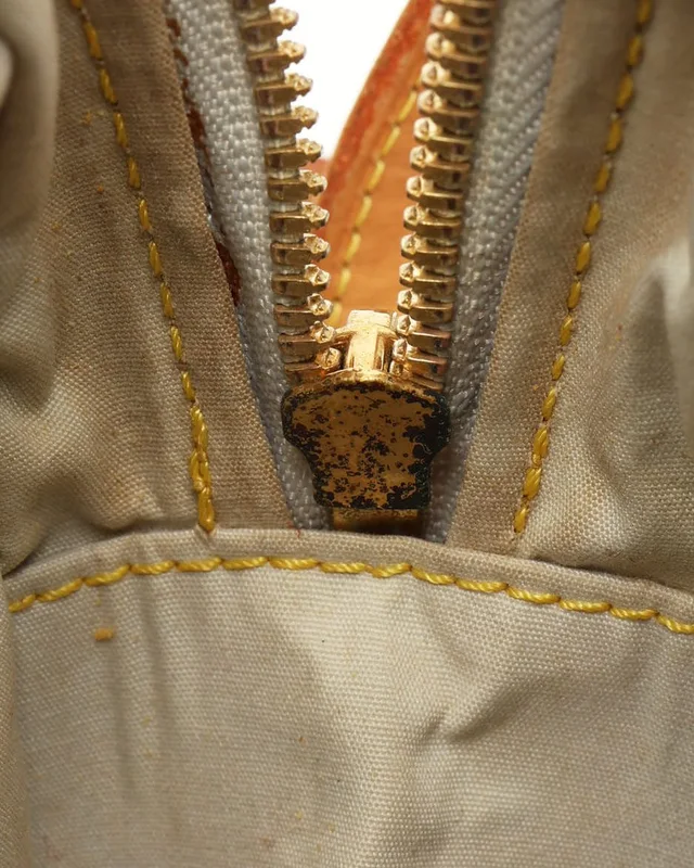 Louis Vuitton Jeanne GM Bag in Canvas from A Retro Tale, photo 9 of 10