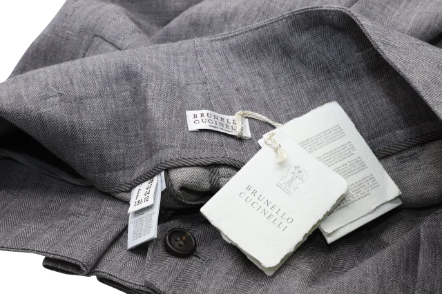 Brunello Cucinelli Cropped Pleated Herringbone Straight-Leg Pants in Grey Linen in grey, photo 5 of 5 from ShopSimon