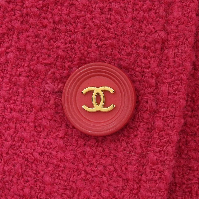 Chanel 1995年製 ツイードCCロゴボタンテーラードジャケット #38 ピンク from VINTAGE QOO TOKYO, photo 2 of 2