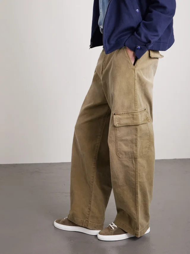 COMMON PROJECTS Retro Classic Waxed-Suede Sneakers $600 40% off $360 EXCLUSIVE in Beige, photo 2 of 2 from MR PORTER