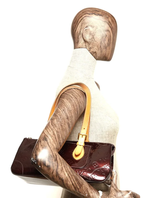 Louis Vuitton Monogram Vernis Rosewood Avenue Bag in Leather from A Retro Tale, photo 9 of 9
