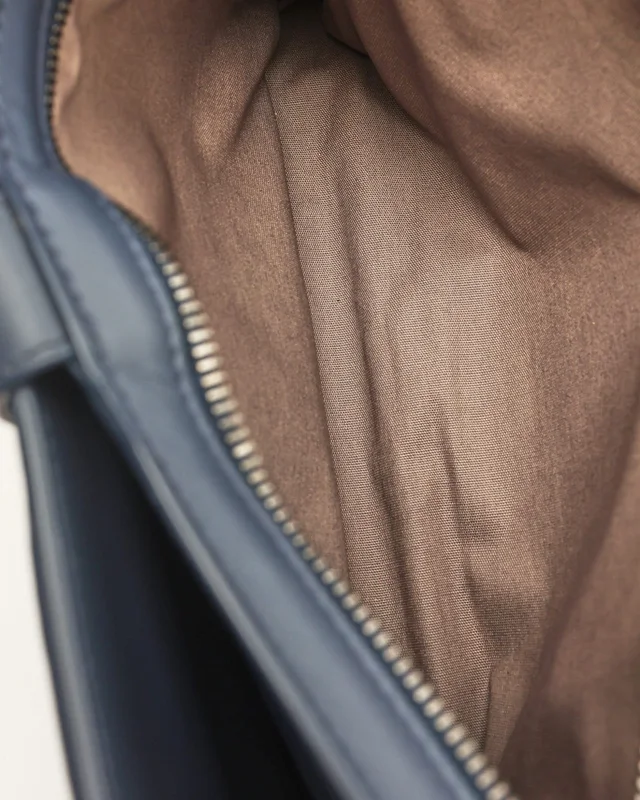 Bottega Veneta Intrecciato Clutch Bag in Woven leather from A Retro Tale, photo 3 of 4