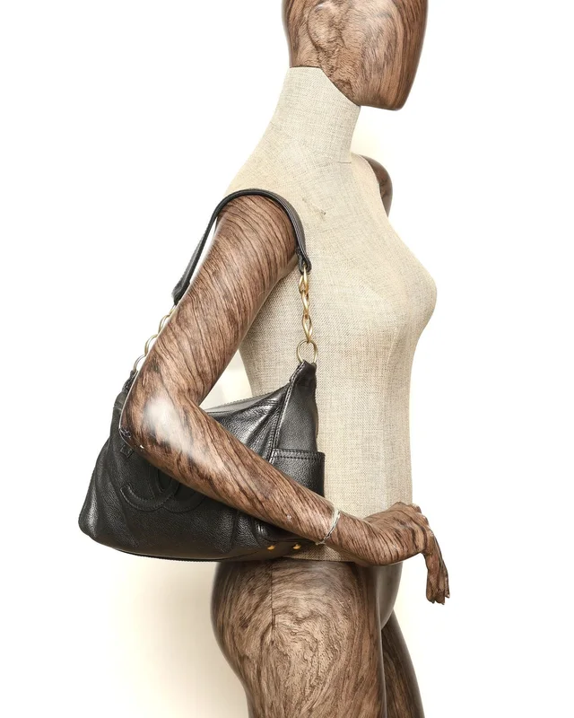 Chanel CC Hobo Bag in Caviar leather from A Retro Tale, photo 11 of 13