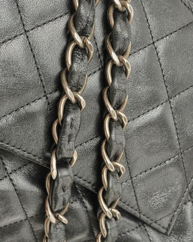 Chanel 2.55 Reissue Single Flap Bag in Leather from A Retro Tale, photo 7 of 10