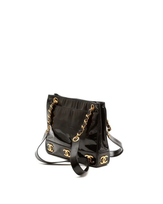 Chanel Patent CC Chain Tote Bag in Patent leather from A Retro Tale, photo 3 of 10