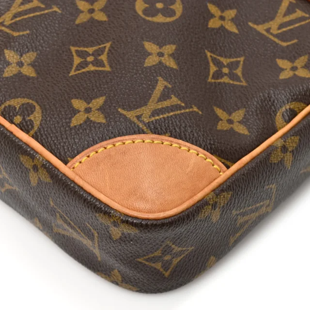 Louis Vuitton Monogram Danube 21 in Caviar leather from FASHIONPHILE, photo 8 of 13