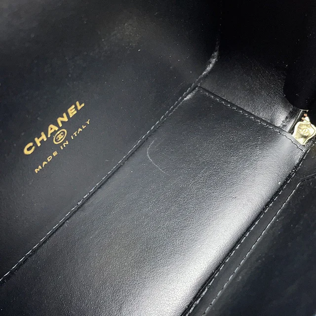 Chanel Matelasse ChainClutch Back BlackAP4438 Caviar Leather in Caviar leather from GALLERY RARE, photo 10 of 15