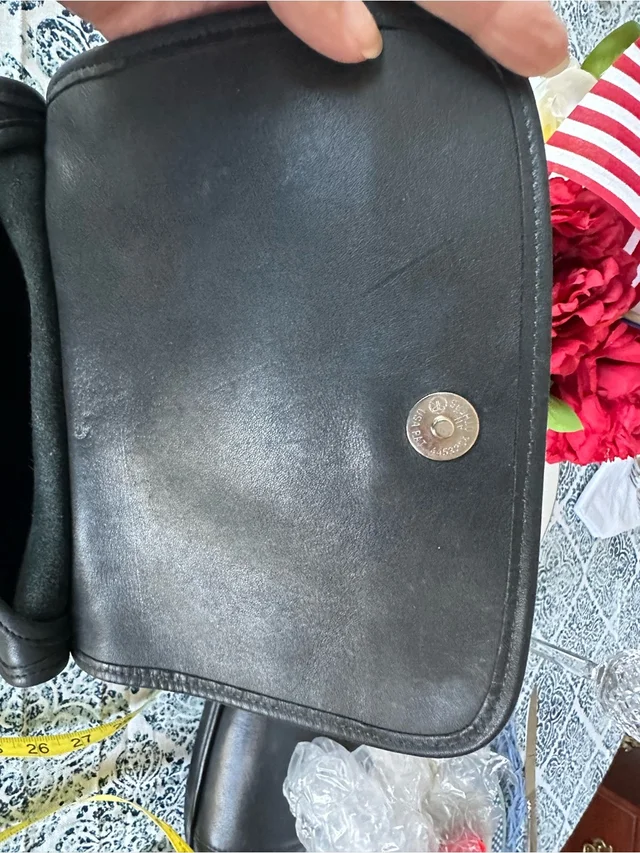 Coach Men's Crossbody Bag in black Leather from Poshmark, photo 3 of 3