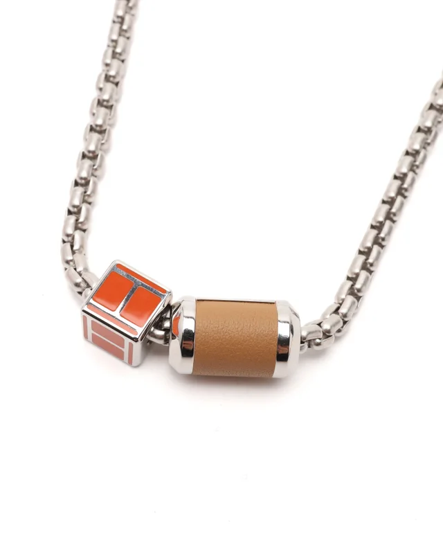 Hermès Meli-Melo Necklace from A Retro Tale, photo 4 of 5