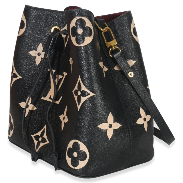 Louis Vuitton Giant Monogram Empreinte NeoNoe MM from HEWI, photo 5 of 7