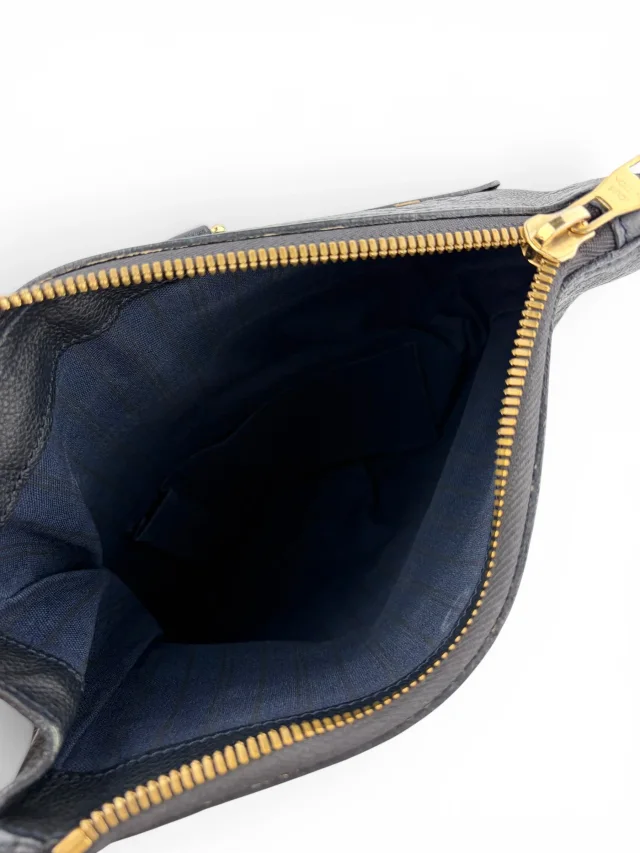 Louis Vuitton Petillante Dark Navy Leather Clutch in Navy Leather from Season 2 Consign, photo 8 of 8