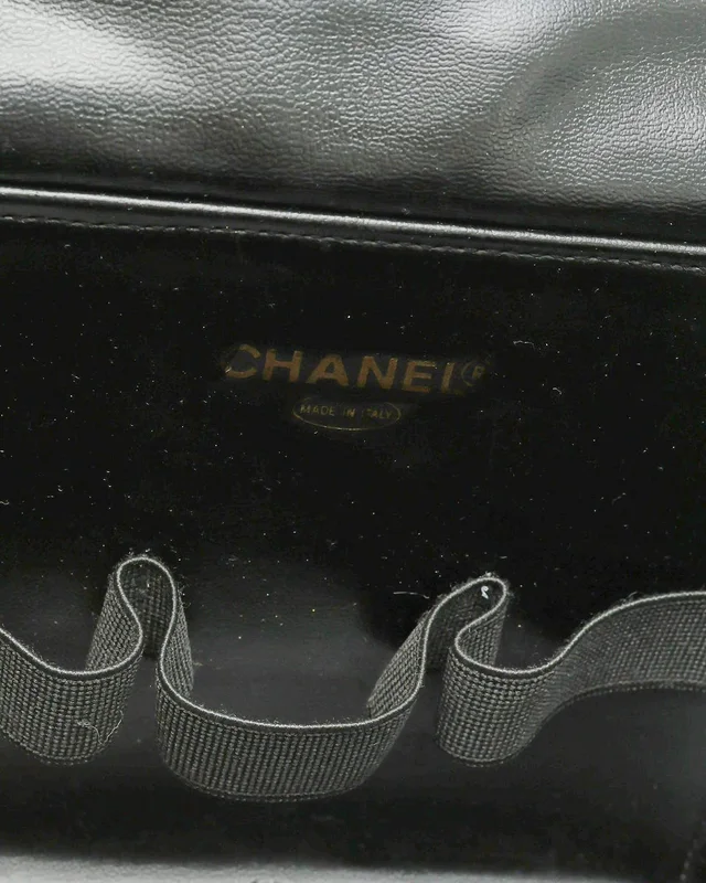 Chanel CC Caviar Vanity Bag in Caviar leather from A Retro Tale, photo 9 of 12