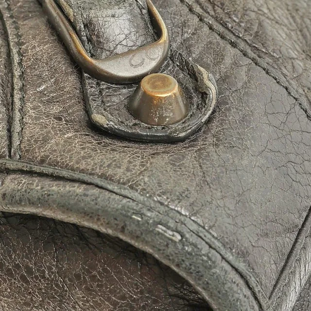 Balenciaga Classic City Bag in Leather from A Retro Tale, photo 8 of 12
