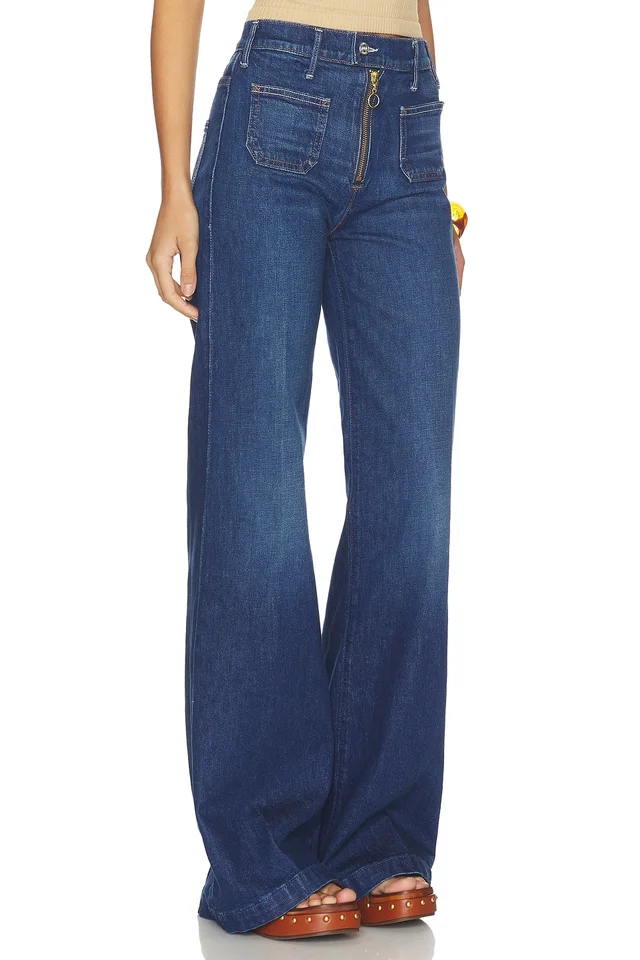 MOTHER The Patch Pocket Hustler Roller Exposed Zip Heel Jeans in Made In The Shade, photo 2 of 6 from REVOLVE (Canada)