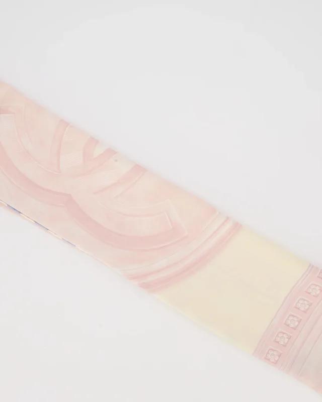 Chanel White and Pink Shawl with CC Logo Detail in White Silk from Sellier, photo 4 of 4