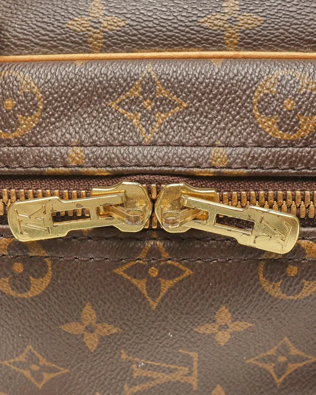 Louis Vuitton Monogram Sirius 50 Travel Bag in Coated canvas from A Retro Tale, photo 7 of 13