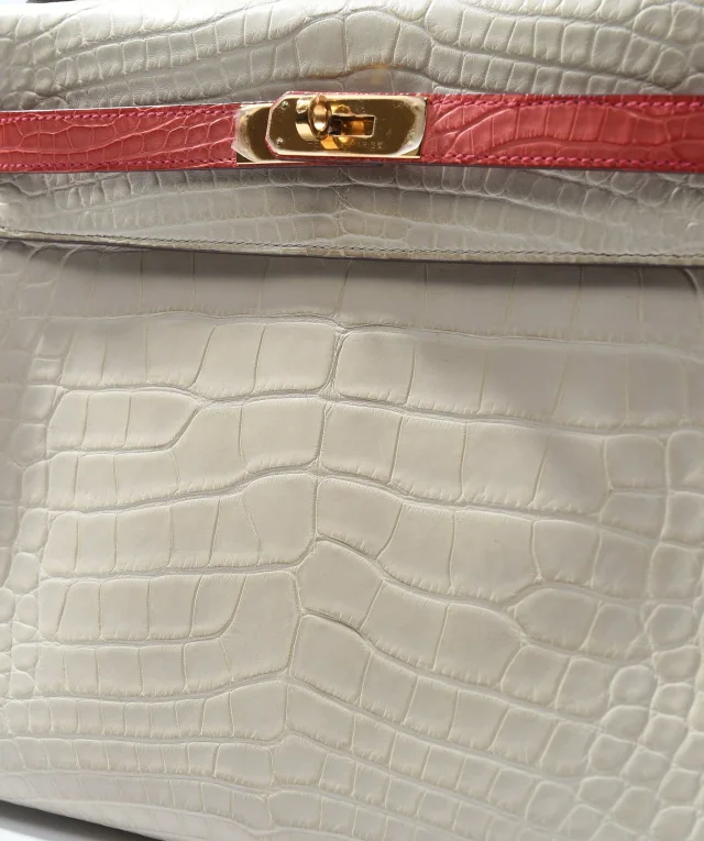 Hermès Kelly 32 HSS Beton / Geranium Matte alligator GHW #X (2016) in Crocodile from Luxury Promise, photo 8 of 20