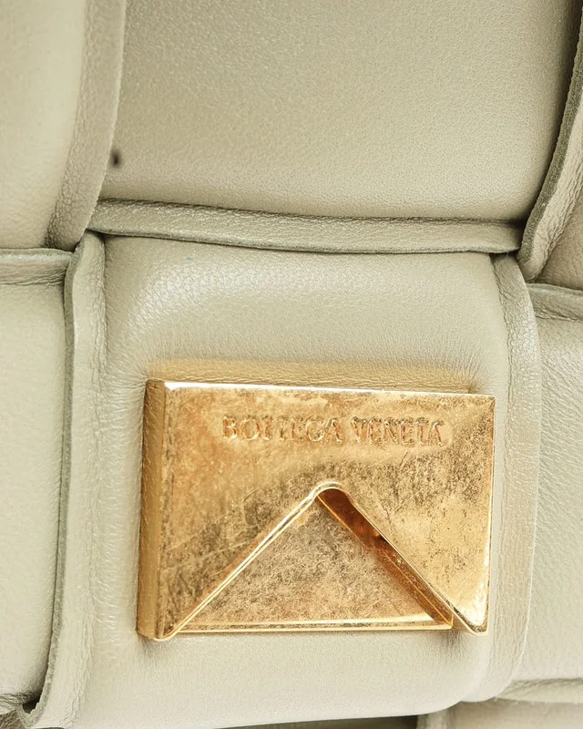 Bottega Veneta Padded Cassette Bag in Woven leather from A Retro Tale, photo 7 of 10