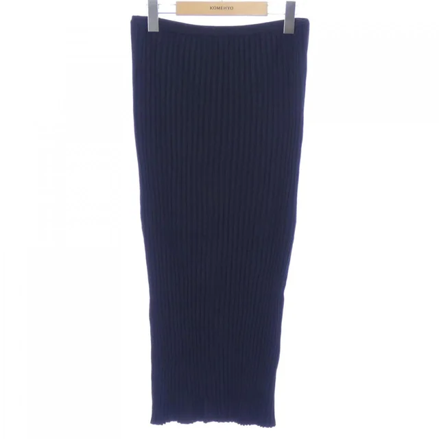 【クーポン対象商品】トーテム Toteme スカート in S from KOMEHYO