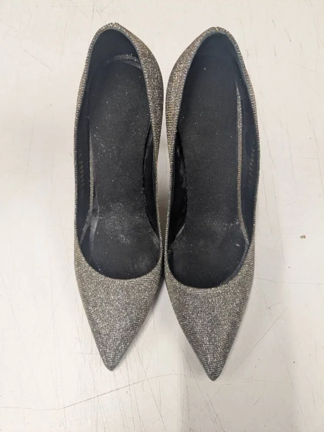Saint Laurent Silver/Gold Pointed Stiletto in Gold from Oxfam Online Shop