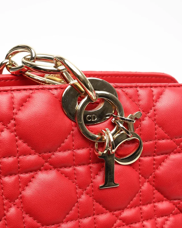 Dior Cannage Soft Shopping Tote Bag in Leather from A Retro Tale, photo 6 of 9
