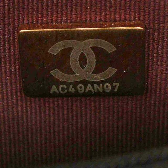 Chanel Caviar Wallet On Chain Bag in Caviar leather from A Retro Tale, photo 10 of 11