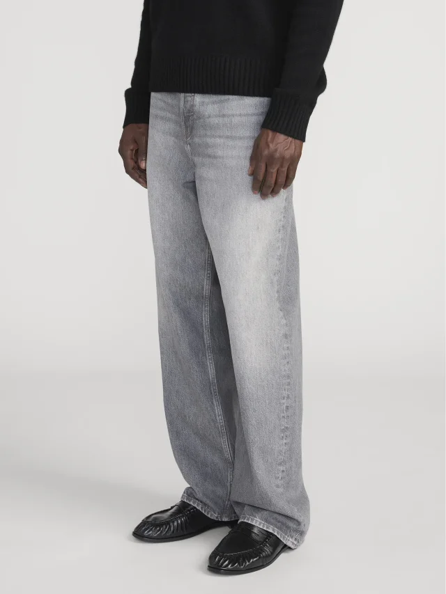 FRAME Baggy Jean in Ironclad, photo 4 of 14 from FRAME