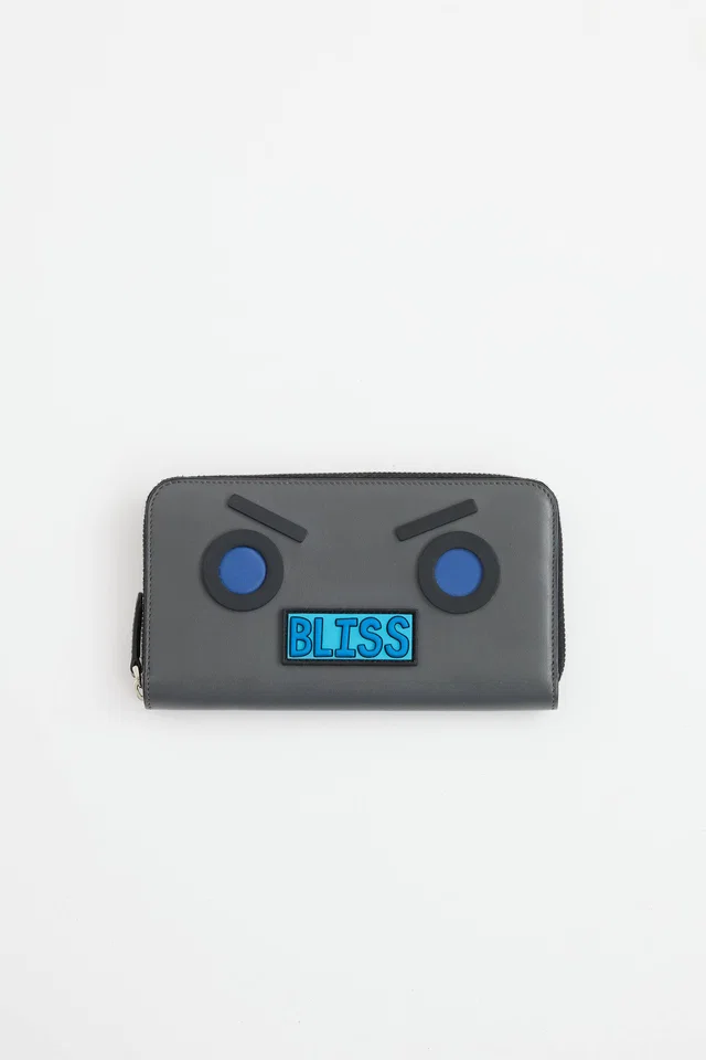 Fendi Bliss Face Zippy Wallet in Leather from VSP Consignment