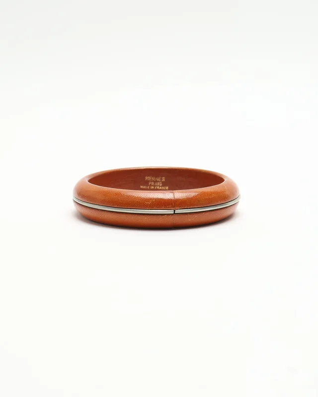Hermès Leather Bracelet in Leather from A Retro Tale, photo 2 of 5