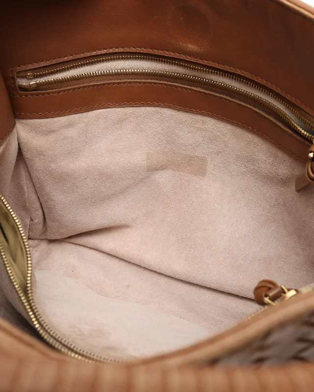 Bottega Veneta Intrecciato Shoulder Bag in Woven leather from A Retro Tale, photo 8 of 10