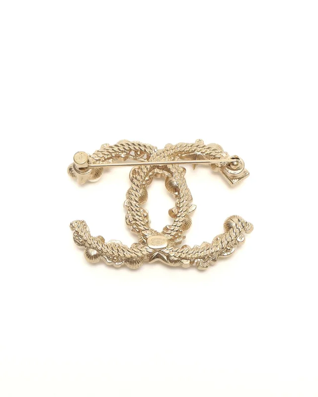 Chanel Coco Mark Pearl Brooch from A Retro Tale, photo 3 of 5