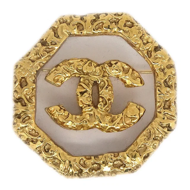 Chanel Brooch Pin Gold 93A in Gold from AMORE Vintage Tokyo