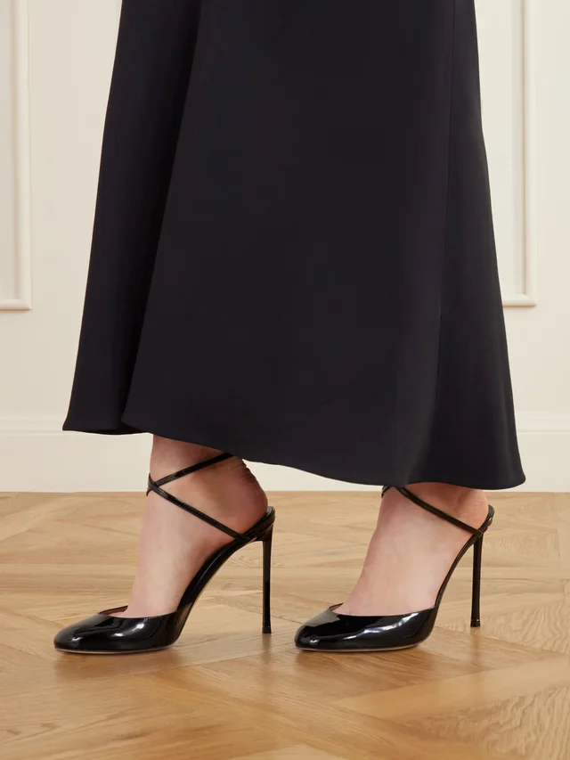 TOM FORD Patent-leather pumps in Black, photo 2 of 2 from NET-A-PORTER (Canada)