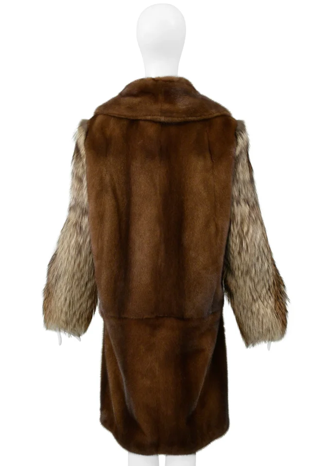 Balenciaga By Demna Gvasalia Mink & Fox Fur Coat With Detachable Collar 2016 in Silk from Resurrection Vintage, photo 2 of 14