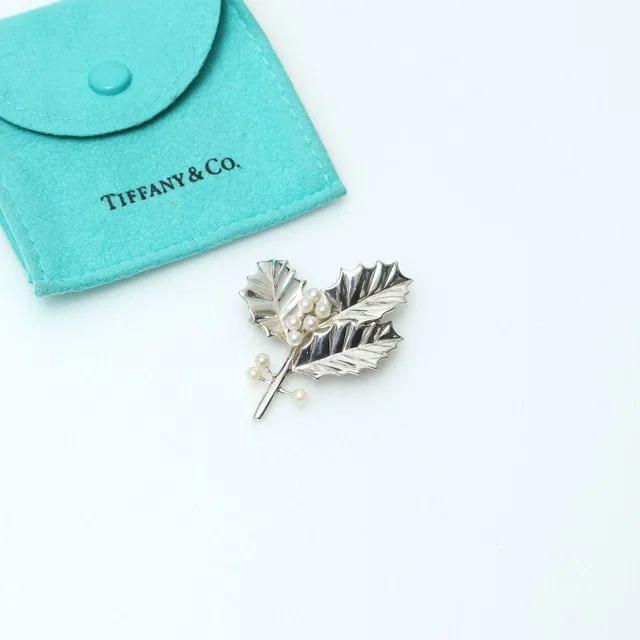 Tiffany & Co. Vintage Brooch Holly Pearl Motif 925 Sterling Silver in Silver from The Reluxe