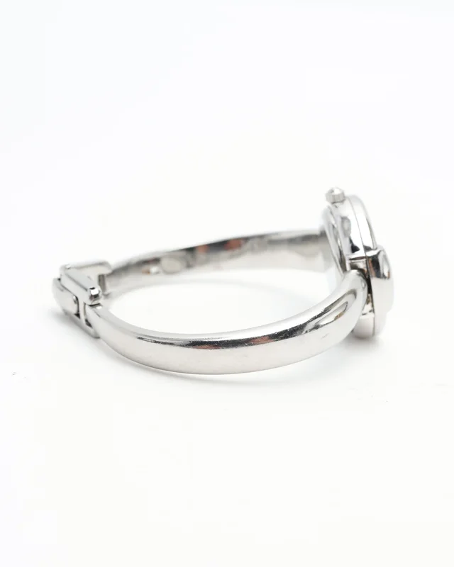 Gucci 1400L Bangle 26mm Watch from A Retro Tale, photo 8 of 8