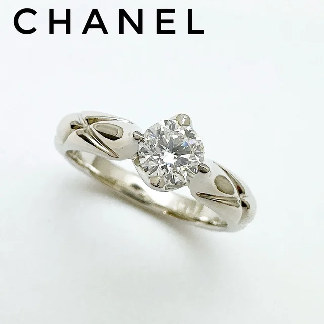 Chanel Quilted Diamond Platinum Ring from The Reluxe