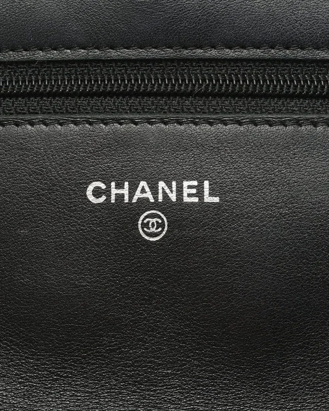 Chanel Patent Wallet On Chain Bag in Patent leather from A Retro Tale, photo 10 of 12