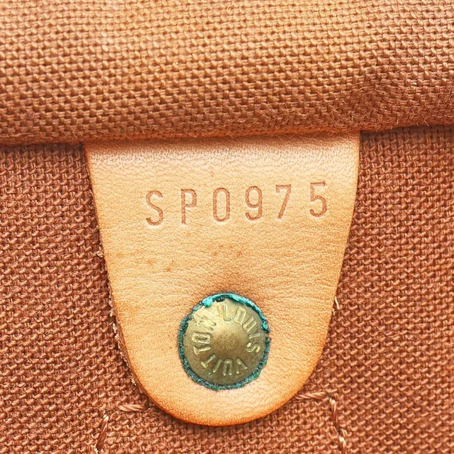 Louis Vuitton Monogram Speedy 40 Bag in Coated canvas from A Retro Tale, photo 7 of 8