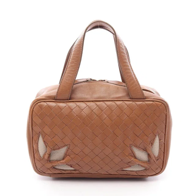 Bottega Veneta Leather Handbag in Leather from LuxUness